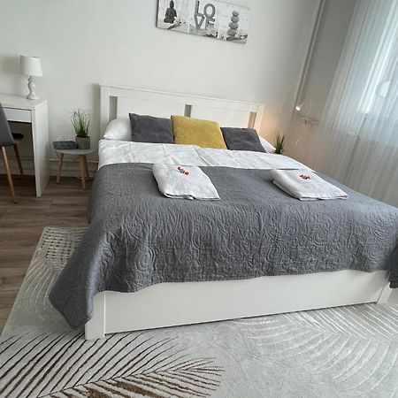 Magnolia Apartman Győr Eksteriør billede